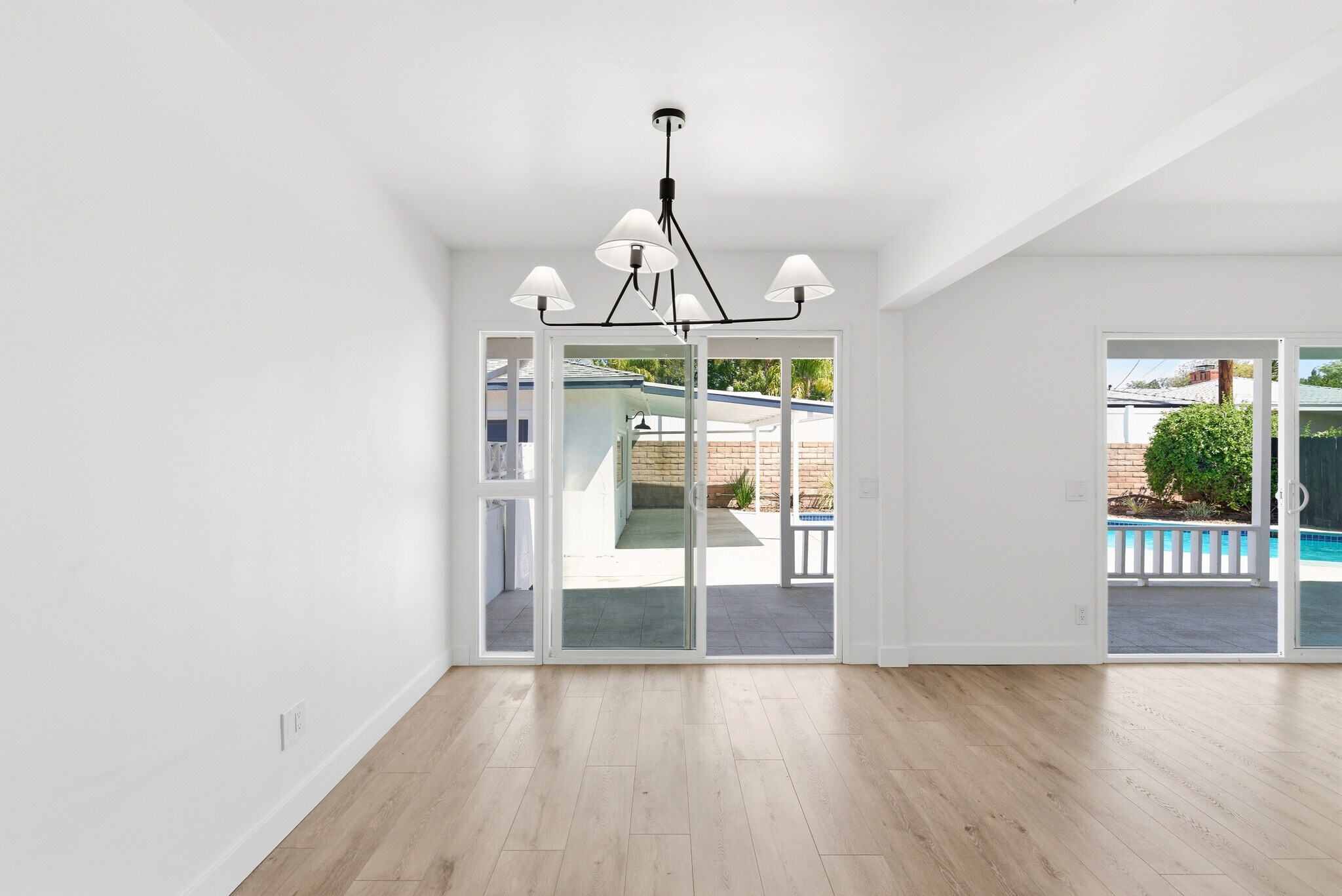 Building Photo - 16257 Los Alimos St