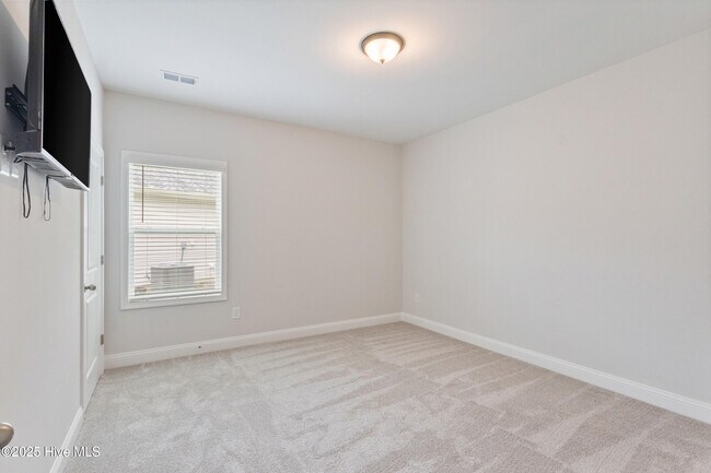 Building Photo - 570 Tullimore Ln