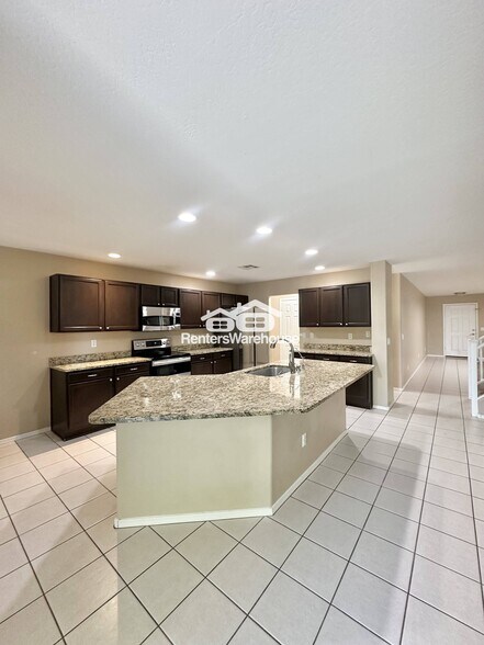 Building Photo - 9017 W Yukon Dr