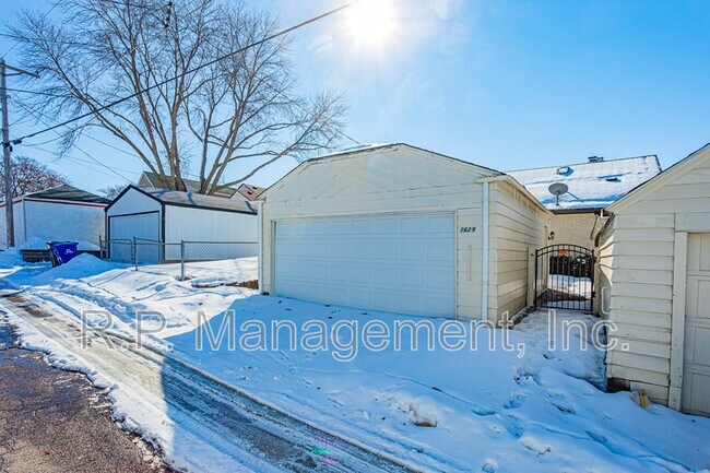 Building Photo - 1629 Watson Ave