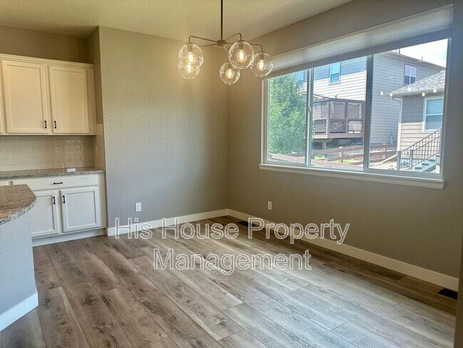 Building Photo - 2278 Stonefish Dr