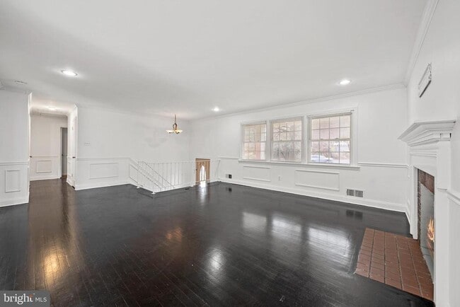Building Photo - 7515 Pleasant Way