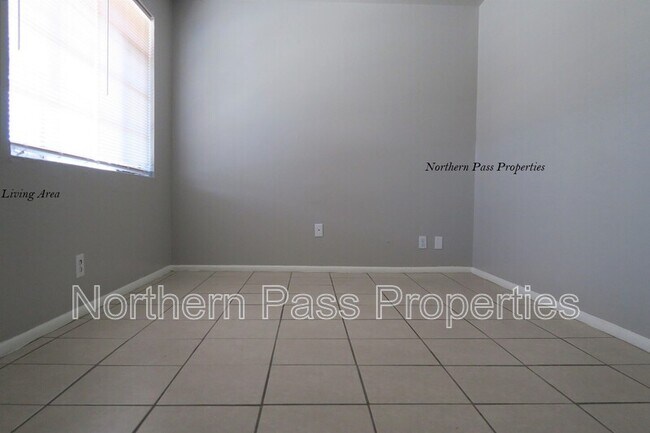 Building Photo - 4023 Thomason Ave