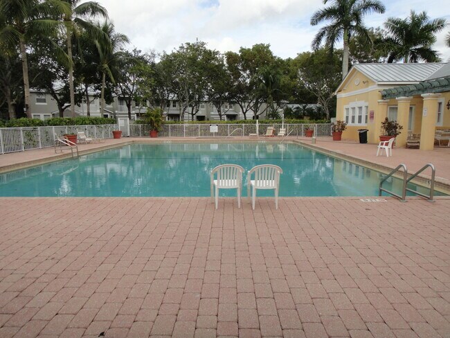 Building Photo - 2310 Shoma Ln