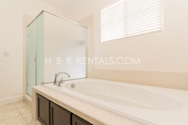 Building Photo - Spacious 4-Bed, 3-Bath Home with a Beautiful Garden in Mountain House! *FIRST FLOOR BEDROOM and F...