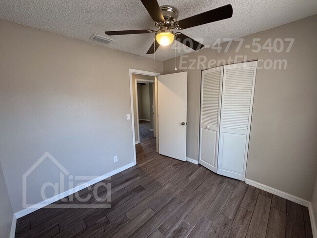 Building Photo - Fully Remodeled 4BR/2BA Home – Move-In Ready!