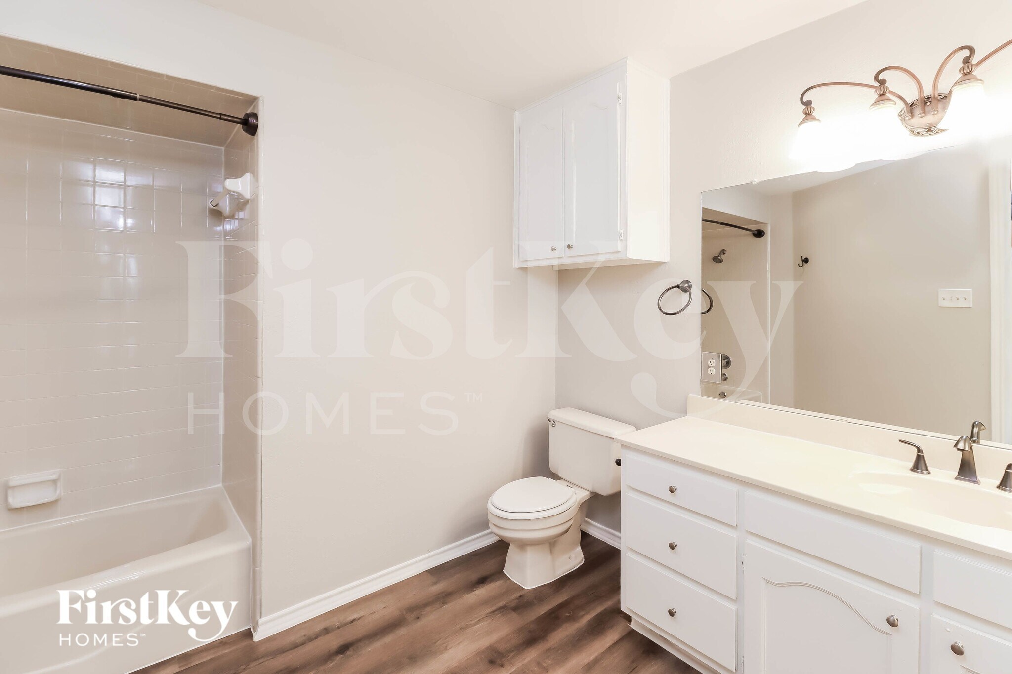 Building Photo - 1105 Carrington Ct