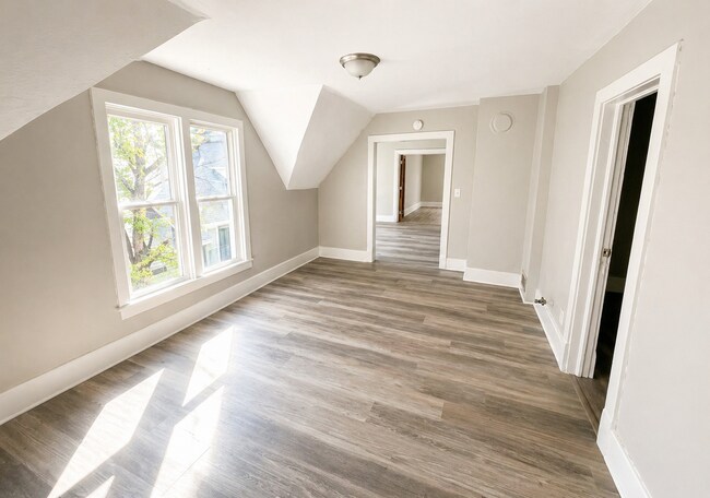 Building Photo - 811 Park St SW