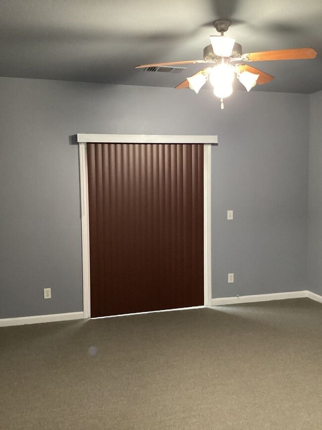 Building Photo - 3 bedroom 2 bath 1612 sq ft home located in Yuba City