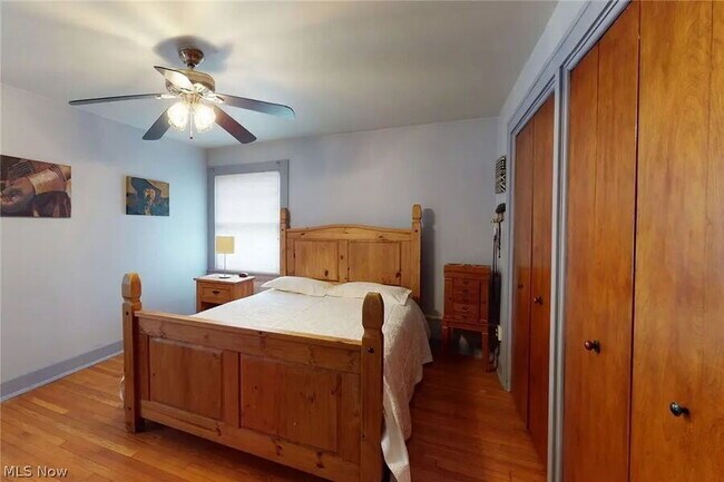 Building Photo - 3549 Bainbridge Rd