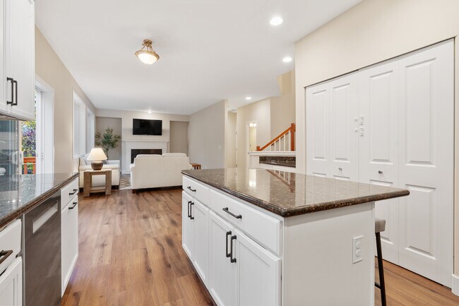 Building Photo - 22202 68th Pl West