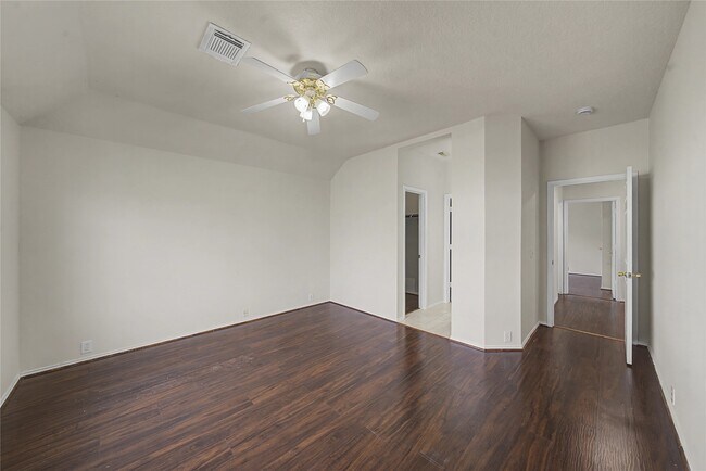 Building Photo - 1611 Brazos Gate Dr