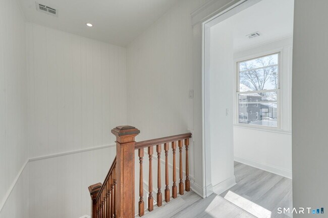 Building Photo - 44 Wallace Row