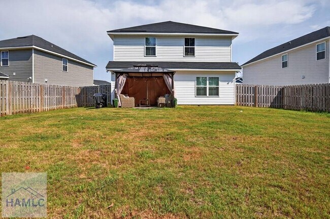 Building Photo - 840 Abode Ave