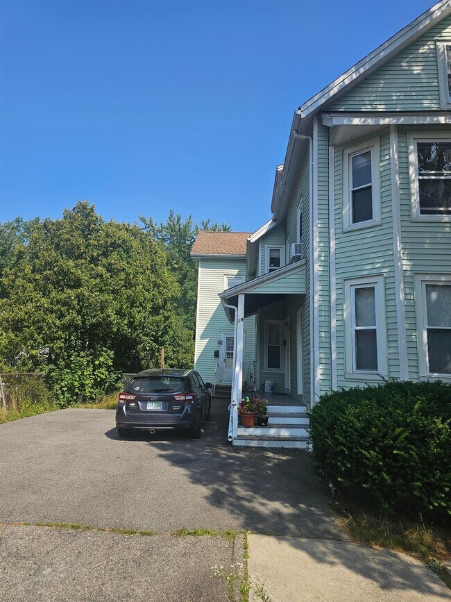 Building Photo - 19 E Concord St