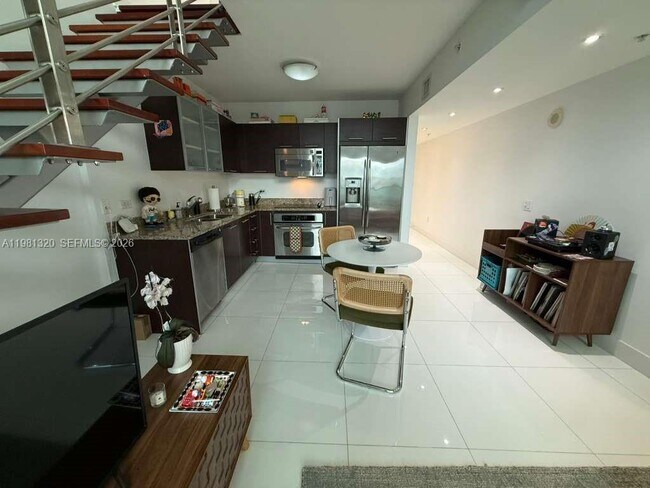 Building Photo - 41 SE 5th St