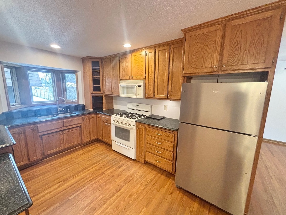 Building Photo - 10450 Washington Blvd NE