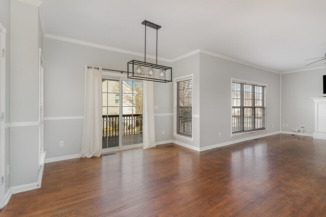 Building Photo - 3400 McGee Cove