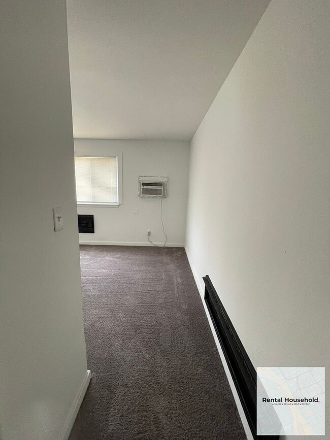 Building Photo - "15141 Sussex"