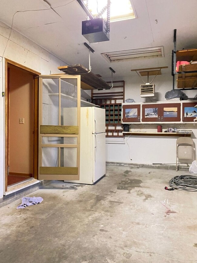 Building Photo - A wonderful 4-bedroom house in the Benson Gardens area - near Walmart Neighborhood Market, Asian ...