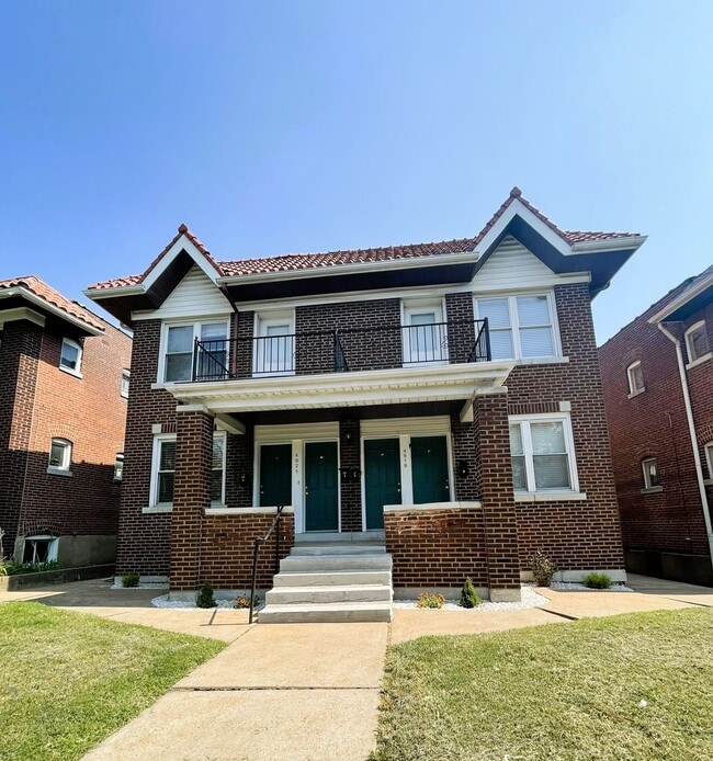 Building Photo - Lindenwood Ave 4919-4921