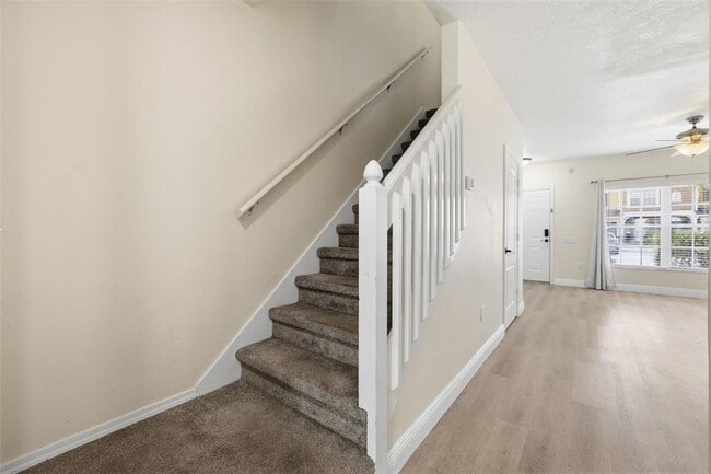 Building Photo - 1141 Kennewick Ct