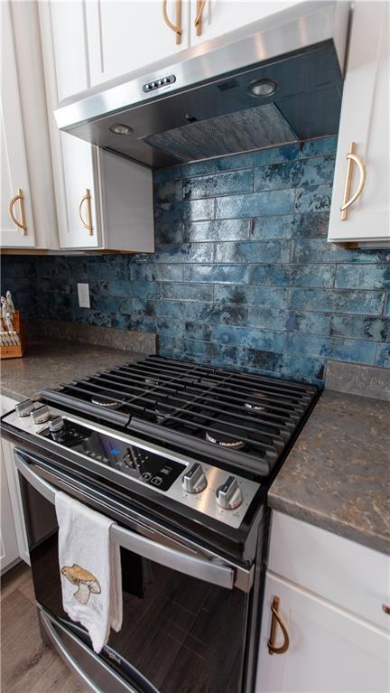 Building Photo - 5687 Villa Crest Dr