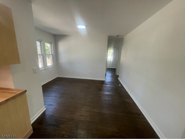 Building Photo - 298 Farrant Terrace