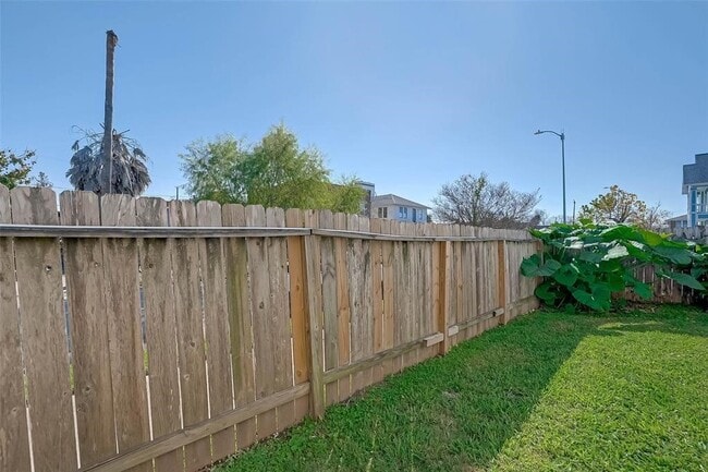 Building Photo - 3508 Garrow St