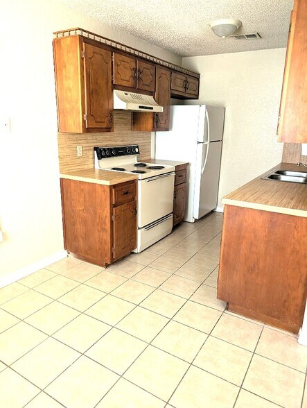 Building Photo - 404 Northern Dove Ln