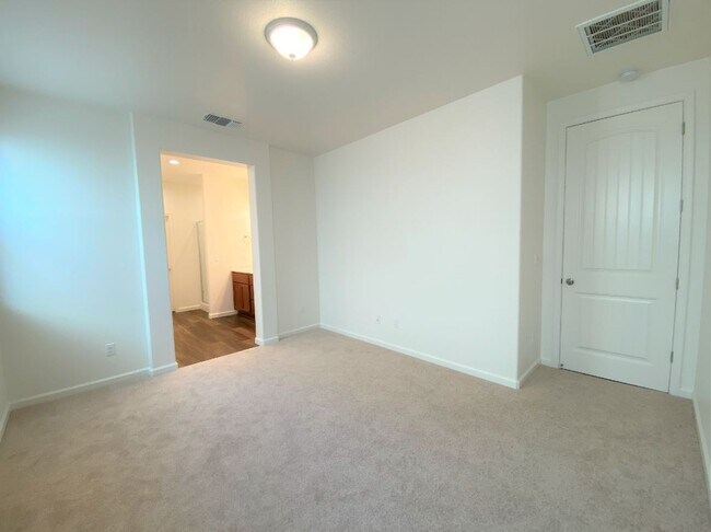 Building Photo - 4422 Andrea Dr