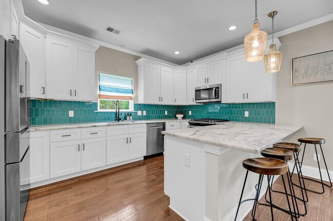 Building Photo - 5725 Caviar Ct