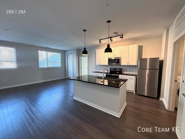 Building Photo - 2705 McGee Trafficway