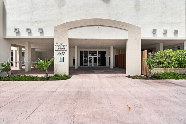 Building Photo - 7330 Ocean Terrace