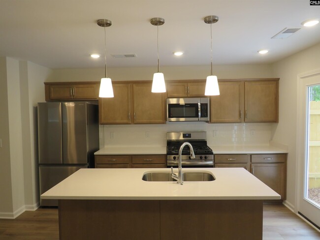 Building Photo - 427 Nutsedge Ct