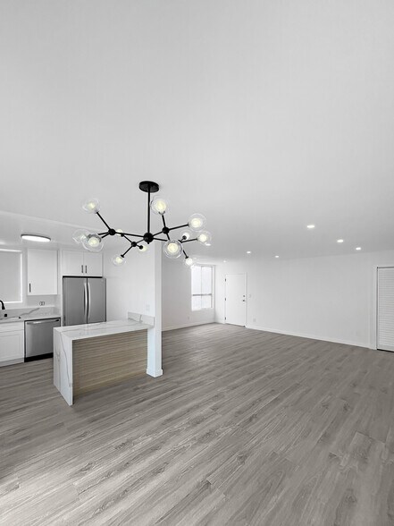 Building Photo - 1345 18th St