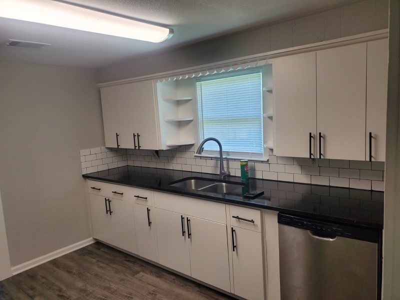 Building Photo - 6218 Woodrow St