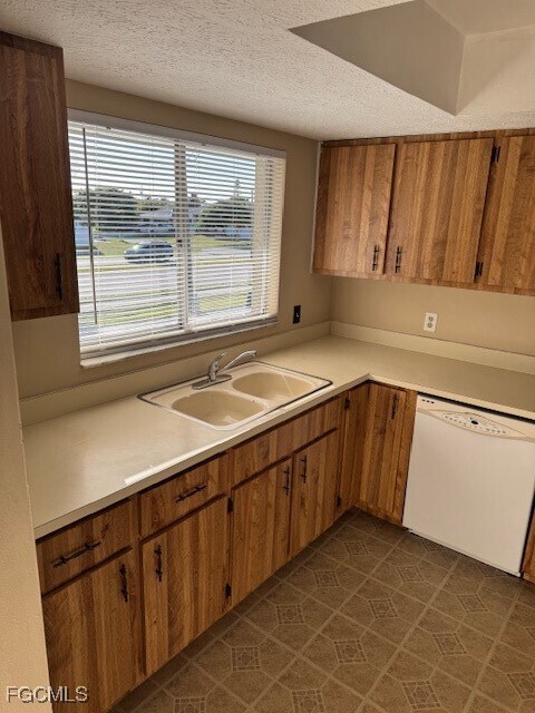 Building Photo - 4420 Santa Barbara Blvd