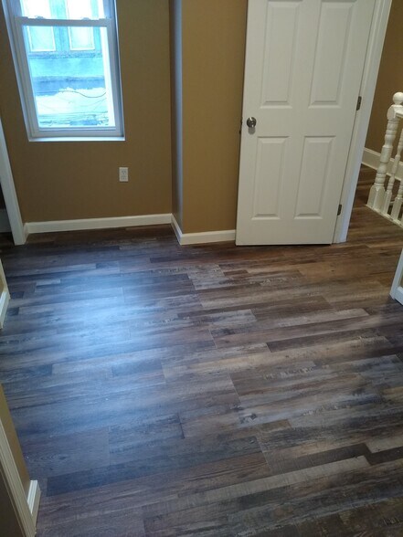 Building Photo - 2054 Ann St