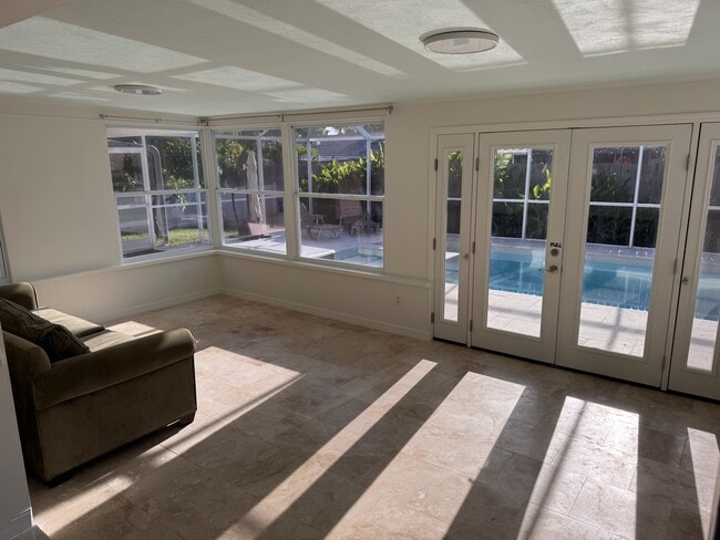 Building Photo - 6815 Anchor Way