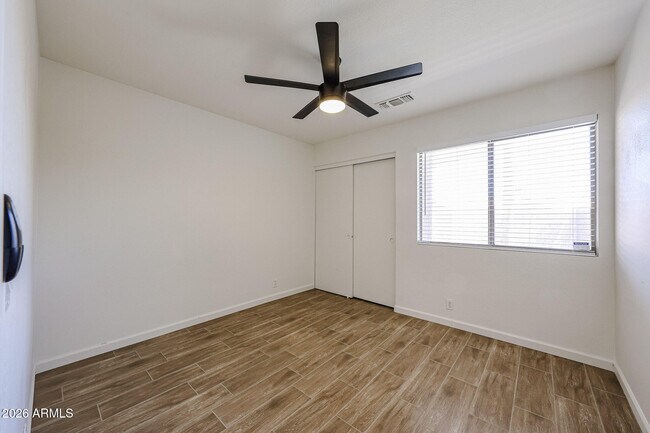 Building Photo - 4047 E Jojoba Rd
