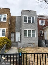 Building Photo - 264 Boyd St