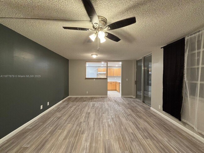 Building Photo - 7875 Margate Blvd