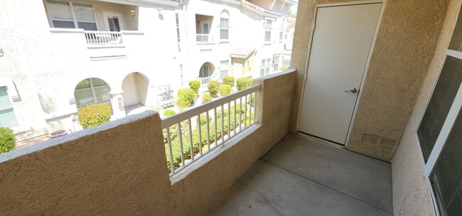 Building Photo - Fantastic 2Bed/2Bath Condo in Southwest Area