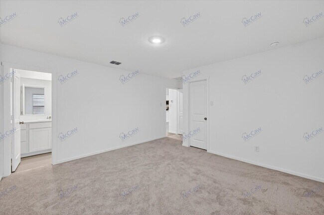 Building Photo - 4041 Arklow St