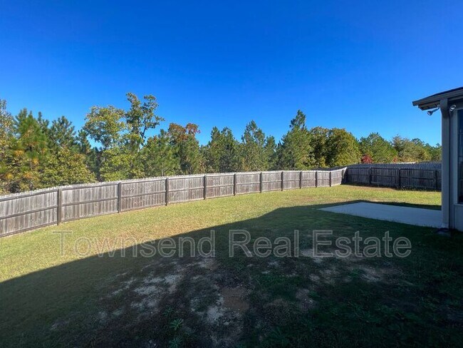 Building Photo - 3233 Northgate Dr