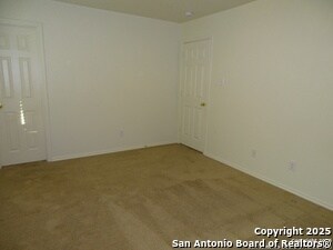 Building Photo - 153 Hinge Chase