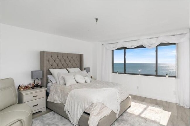 Building Photo - 376 Ocean Ave