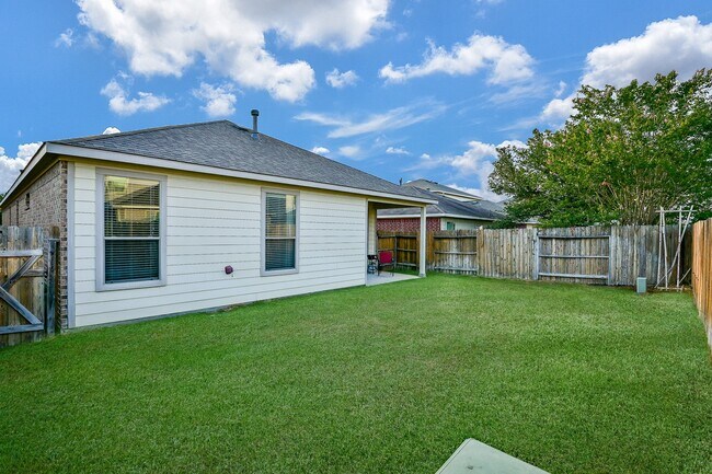 Building Photo - 15406 Key Crest Ln