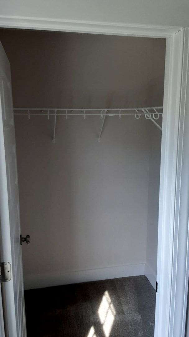 Building Photo - Country Estate Home in Ashland Area